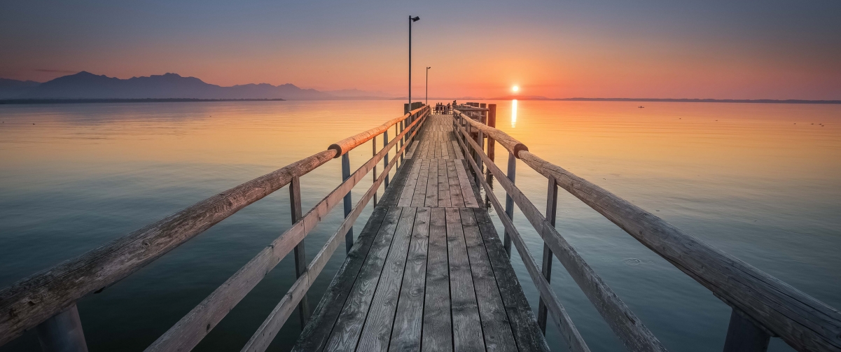 唯美夕阳木道栈3440x1440风景壁纸