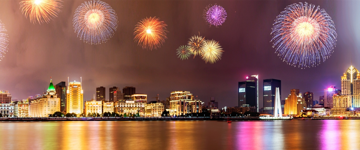 上海黄浦江畔夜景烟花礼花3440x1440壁纸