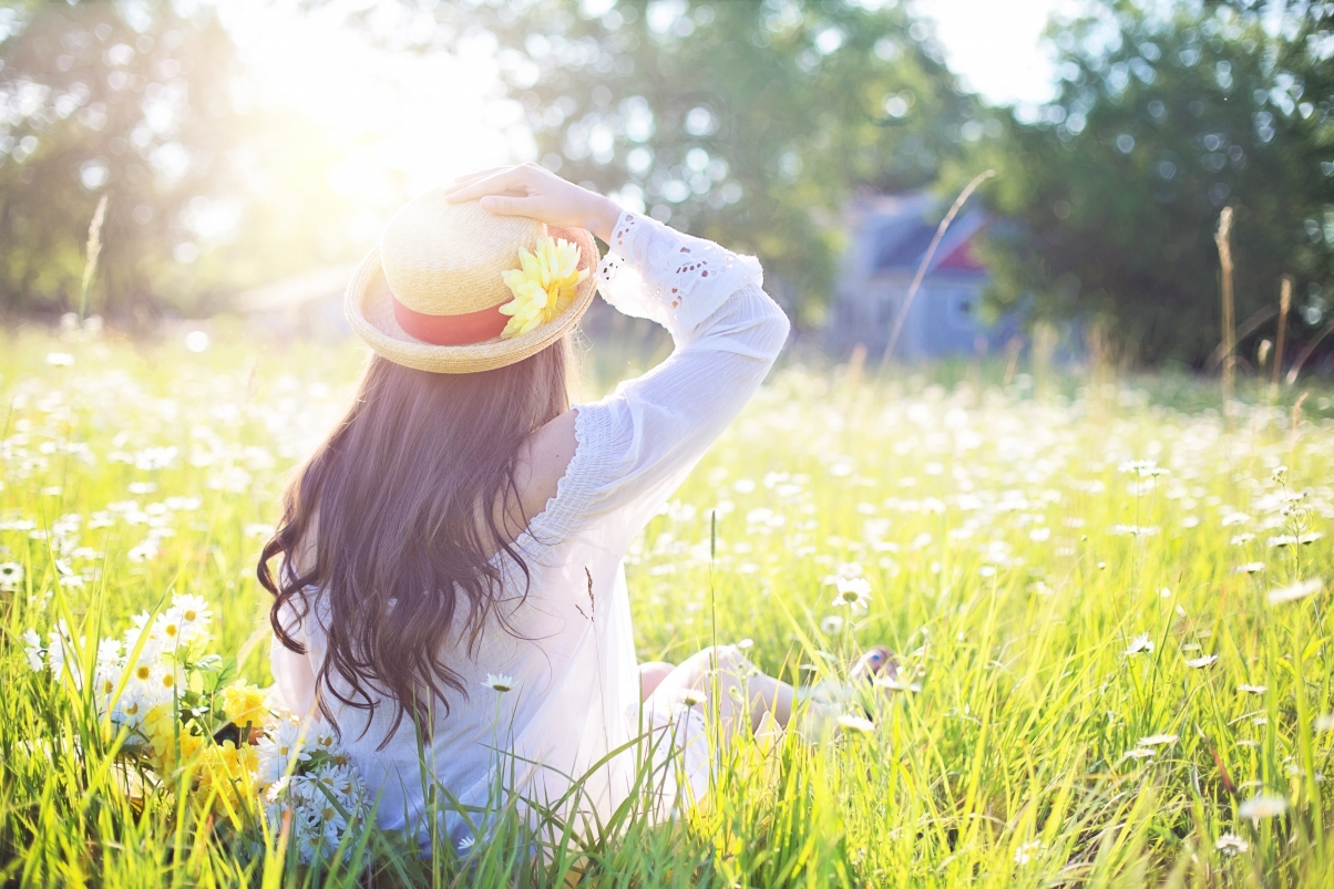 漂亮的女 快乐 健康 夏天 雏菊 5K壁纸