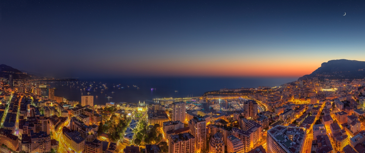 摩纳哥公国的黄昏和星光闪闪的夜空3440x1440壁纸