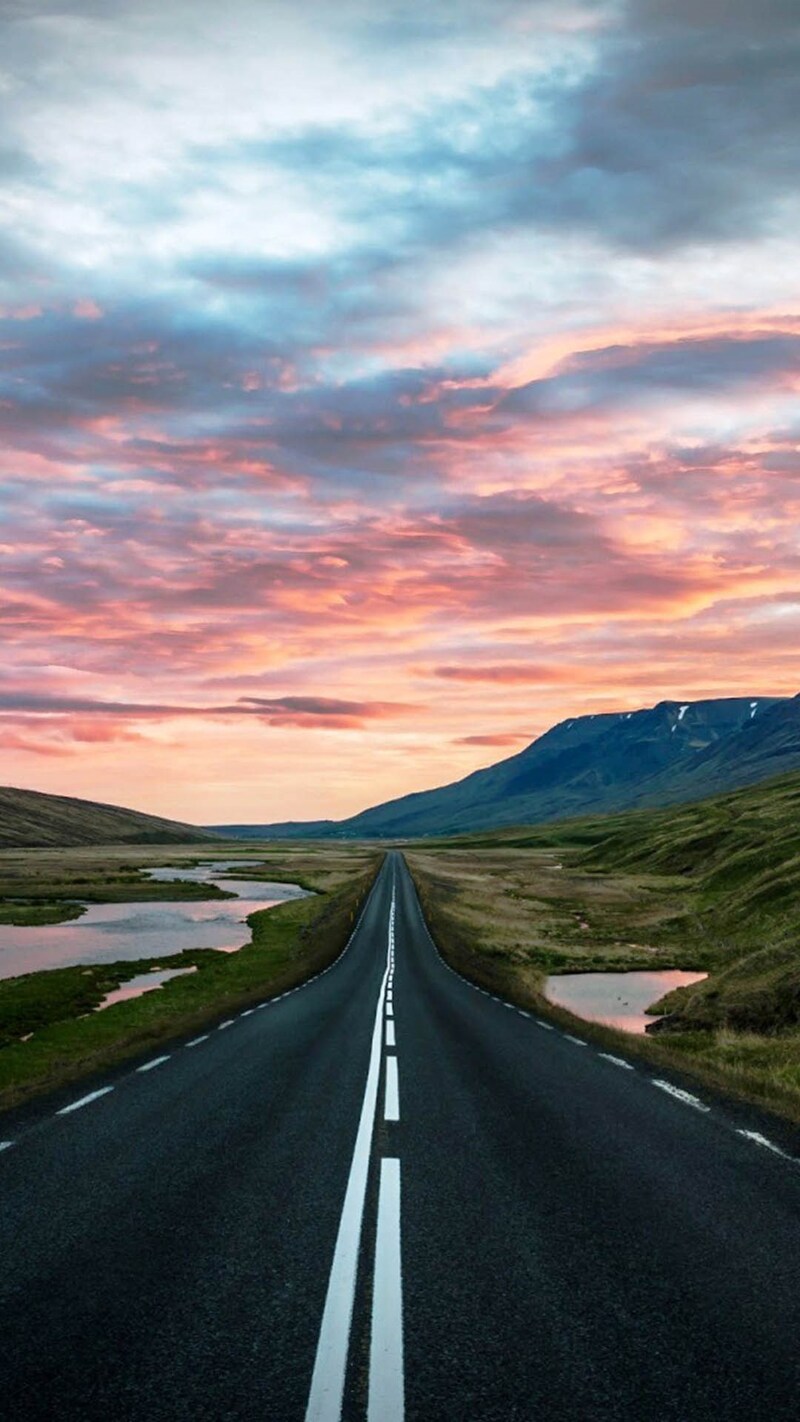 户外天空公路风景H5背景