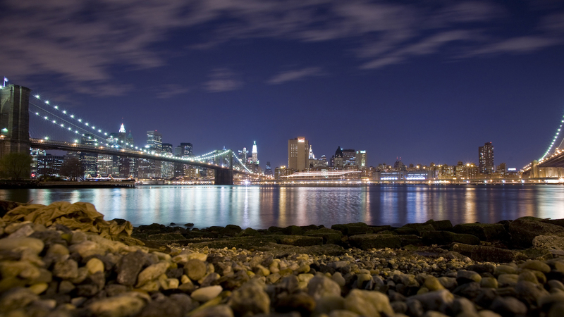 湖边夜景城市大桥