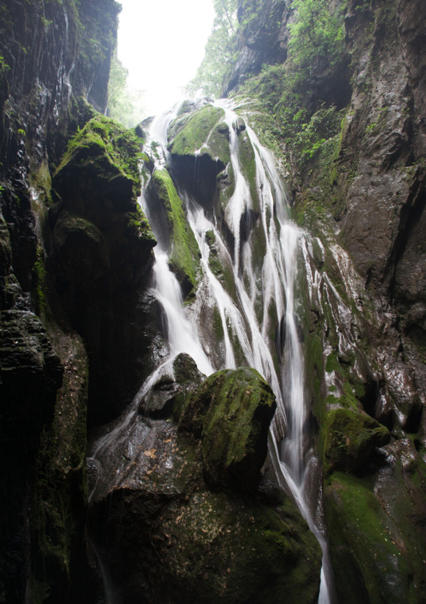 三峡奇潭