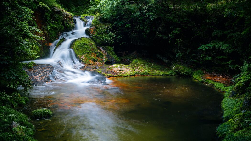 3840x2160 瀑布 石头 水 自然 景观 苔藓壁纸 背景4k uhd 16:9