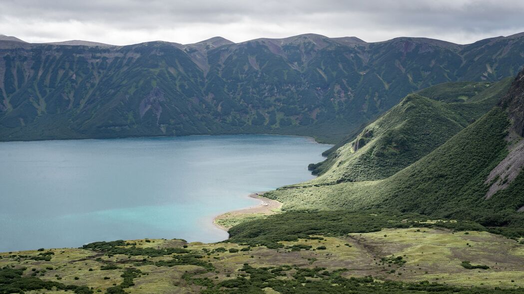 3840x2160 湖 山 草 景观 自然壁纸 背景4k uhd 16:9