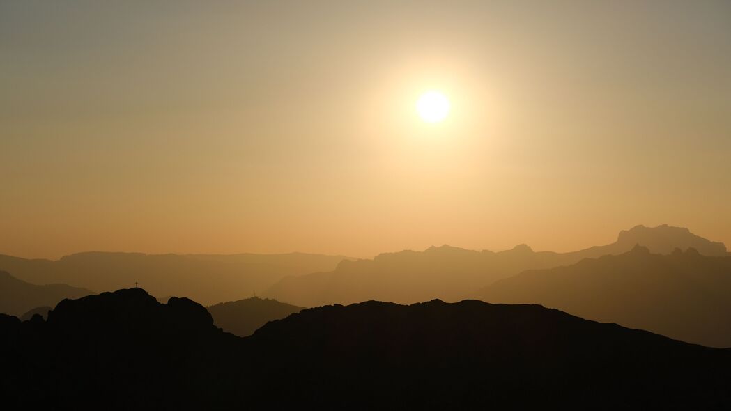 3840x2160 山丘 风景 剪影 傍晚 深色壁纸 背景4k uhd 16:9