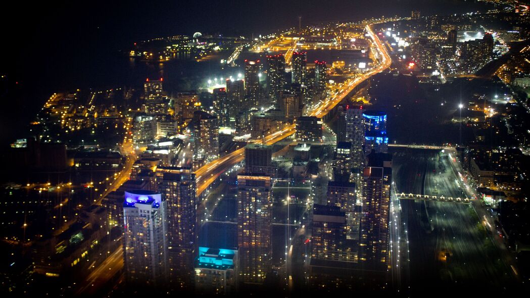 3840x2160 建筑 灯光 摩天大楼 道路 城市 夜间壁纸 背景4k uhd 16:9