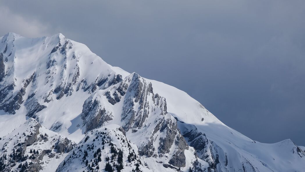 3840x2160 山脉 雪 斜坡 风景壁纸 背景4k uhd 16:9