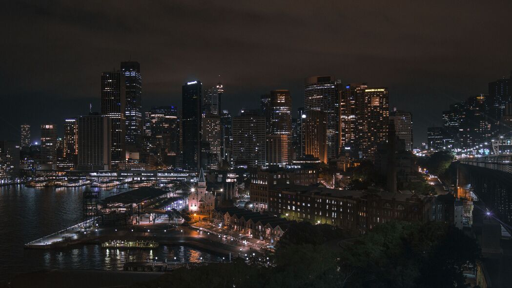 3840x2160 建筑 摩天大楼 灯光 河流 夜间壁纸 背景4k uhd 16:9