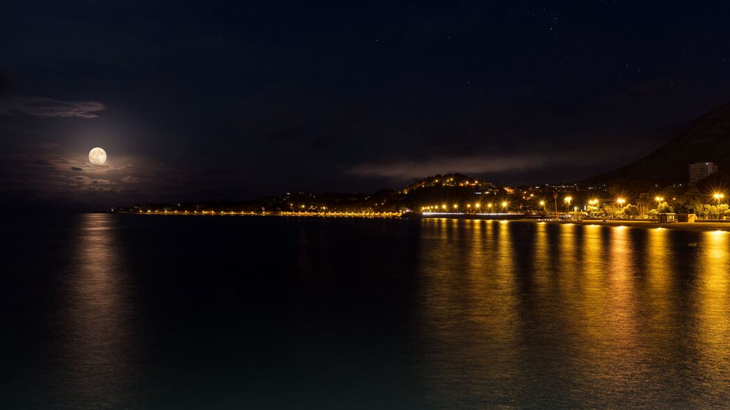 3840x2160 大海 月亮 夜晚 灯光壁纸 背景4k uhd 16:9