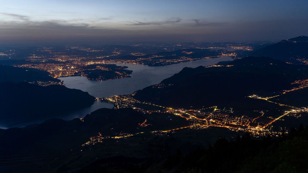 3840x2160 河流 城市 灯光 夜晚 鸟瞰壁纸 背景4k uhd 16:9