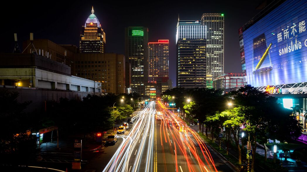 3840x2160 道路 建筑物 灯光 长曝光 城市 夜间壁纸 背景4k uhd 16:9