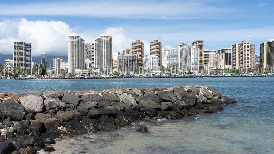 3840x2160 建筑 海 水 石头 城市壁纸 背景4k uhd 16:9