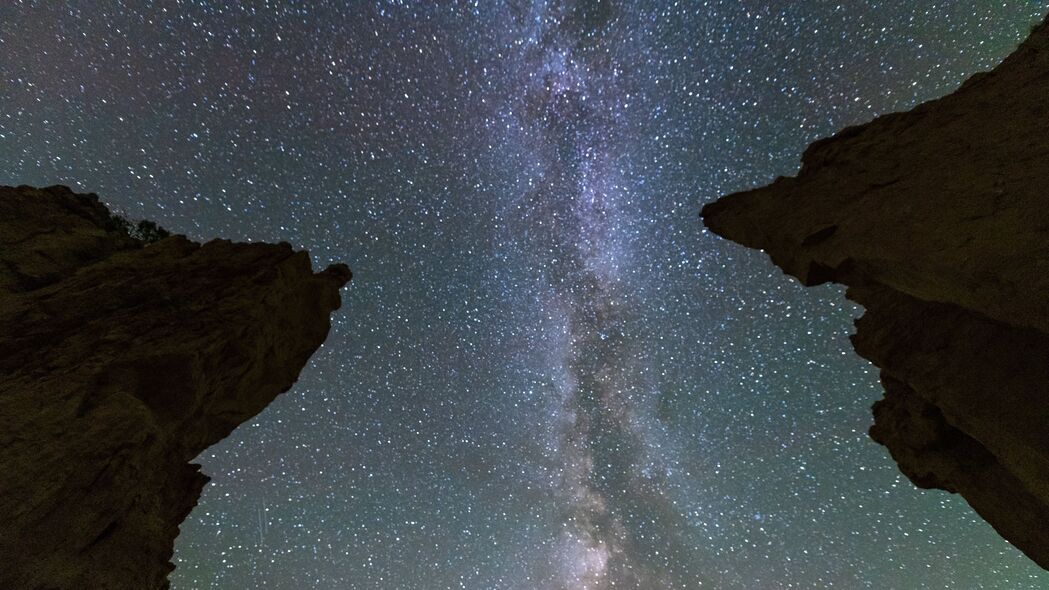 3840x2160 银河 星星 岩石 天空 夜晚 深色 4k壁纸 uhd 16:9