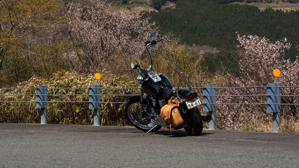 3840x2160 摩托车 自行车 直升机 黑色 山脉 自然 4k壁纸 uhd 16:9