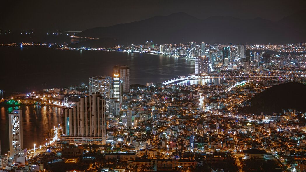 3840x2160 夜城 海岸 建筑 灯光 发光 4k壁纸 uhd 16:9