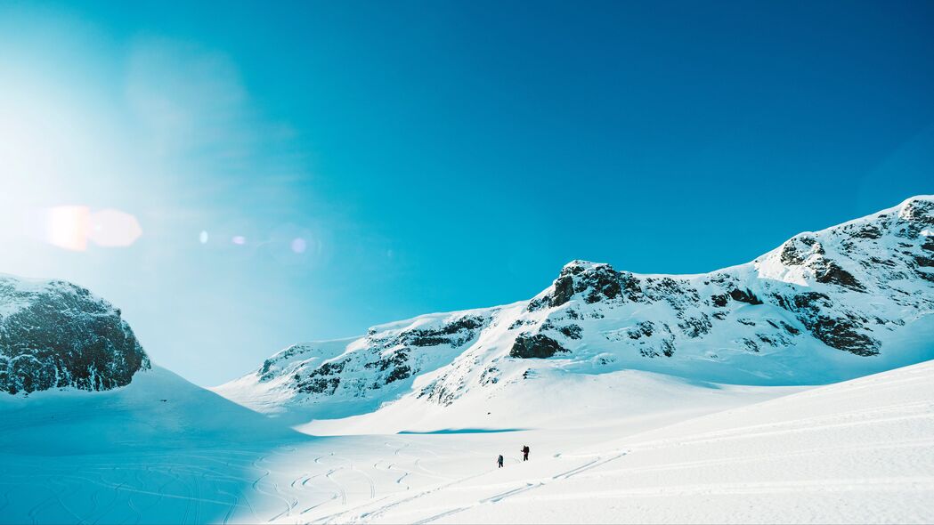 3840x2160 滑雪者 游客 雪 山 旅程 4k壁纸 uhd 16:9