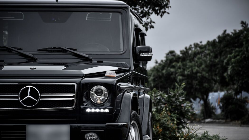 3840x2160 梅赛德斯-奔驰g500 brabus suv 豪华 黑色 正面 4k壁纸 uhd 16:9