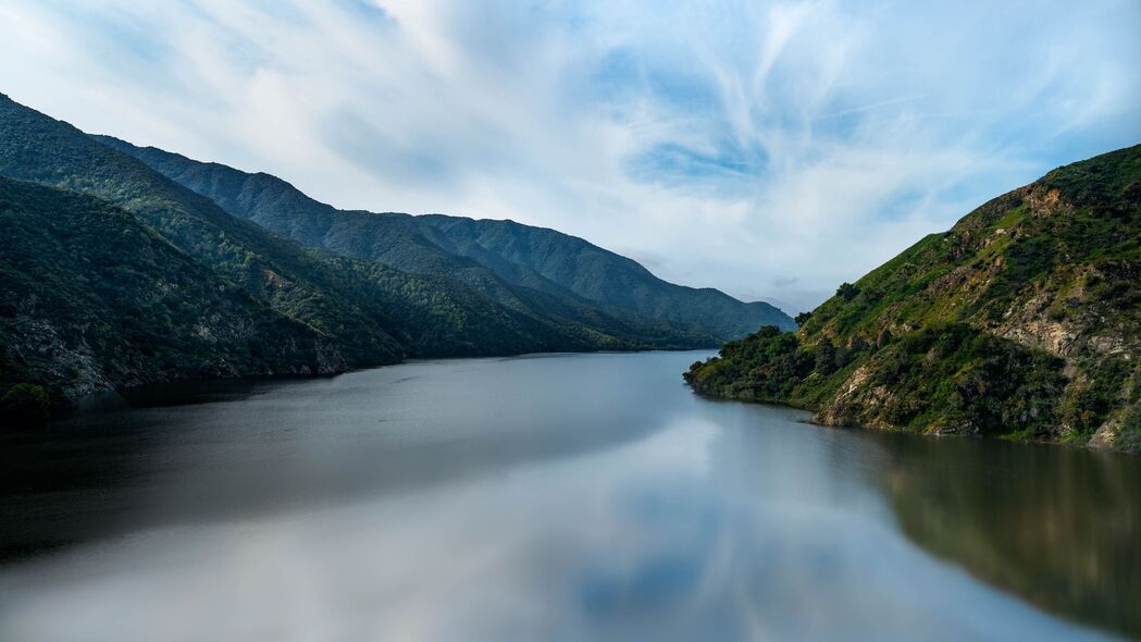 河流 丘陵 斜坡 云 自然壁纸 背景4k 3840x2160