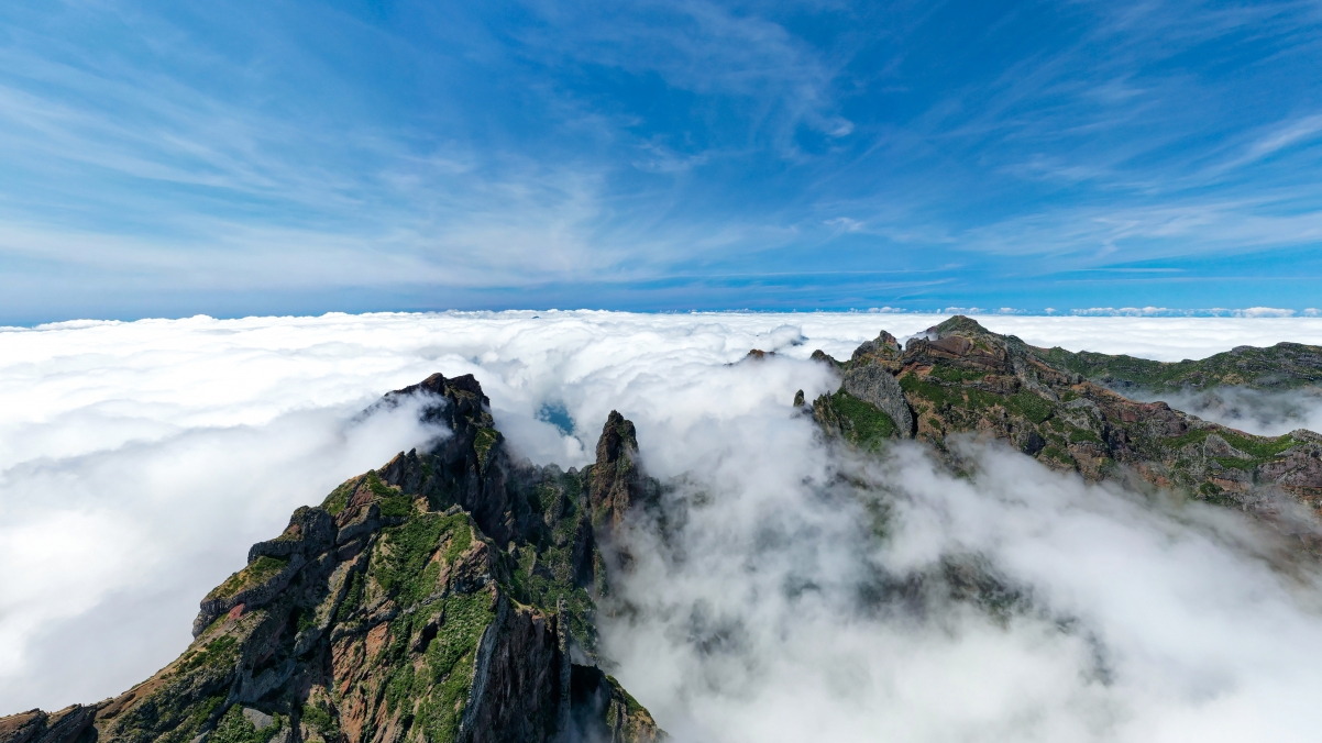 山顶 云 天空 云海风景 4k壁纸 3840x2160