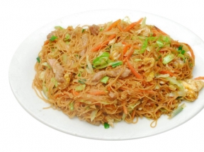 鸡蛋美味诱人炒粉干