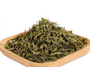 一盘绿茶叶